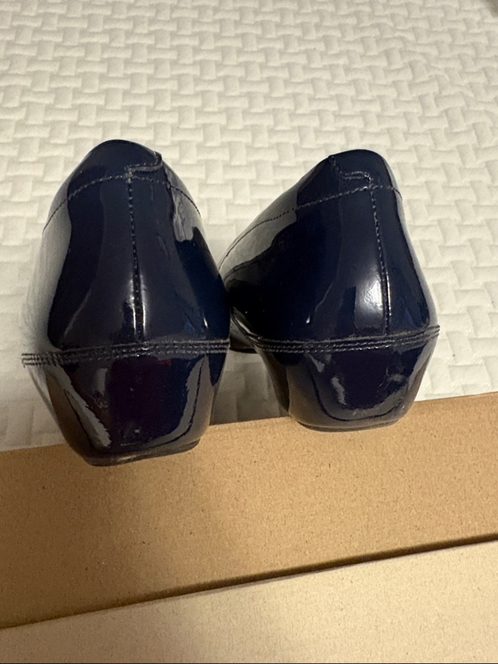 Clarks Women's Navy Patent Flats with Buckle | Size 11 - Picture 5 of 8